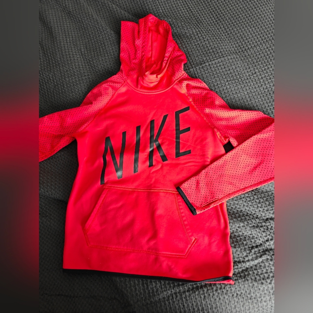 Nike Dri Fit Hoodie Size M